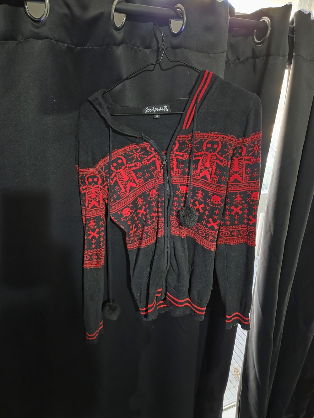 Black & Red Zip-Up Knit Hoodie Sweater